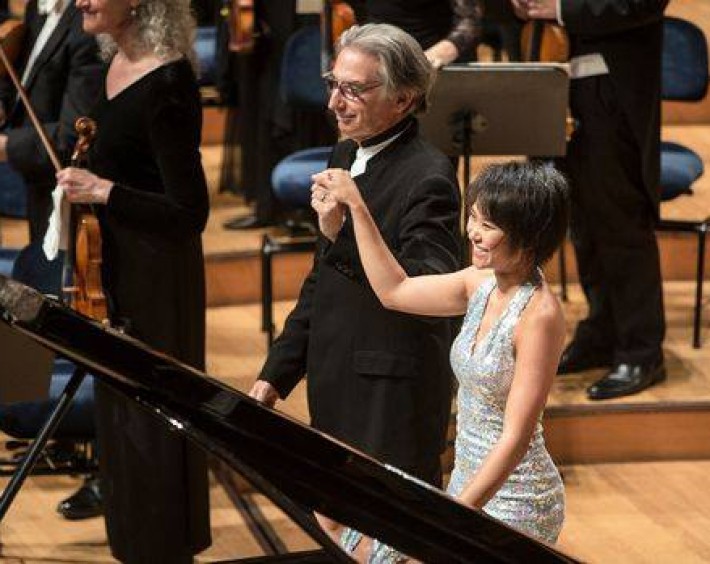 A bow with Michael Tilson Thomas